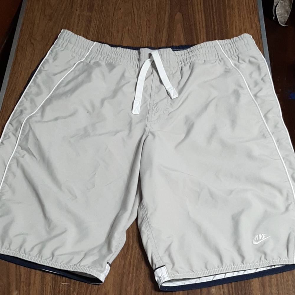 Nike swimming trunks mens size large